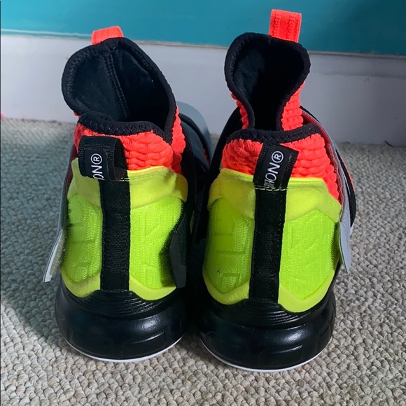 lebron soldiers 13s - Picture 3 of 4